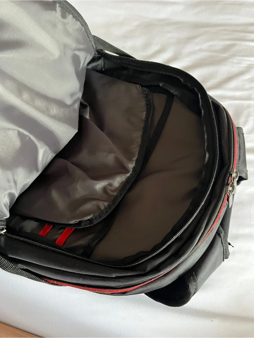 Brand New Targus Metropolitan Advanced Laptop Backpack Black 15.6